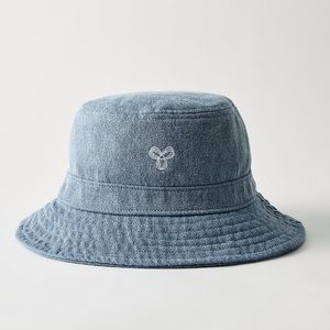 NWOT TNA denim bucket hat